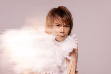 伍佰（ウーバイ）、初来日公演に合わせてリリースする初の日本盤アルバム『純白的起點＜純白の出発点＞』のCD購入者特典が決定！