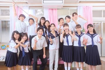 松下洸平主演『放課後カルテ 2025秋』森川葵が出演！“教え子”たちとの喜びの再会「余裕で身長を抜かされていました（笑）」