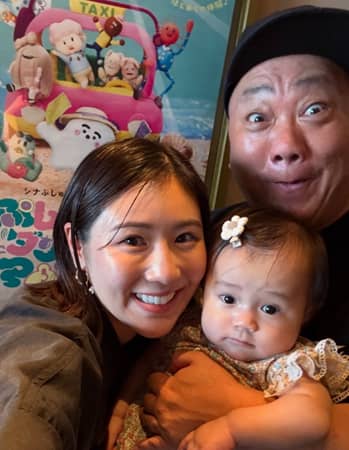 西野未姫、０歳愛娘の映画館デビューで密着３ショット！