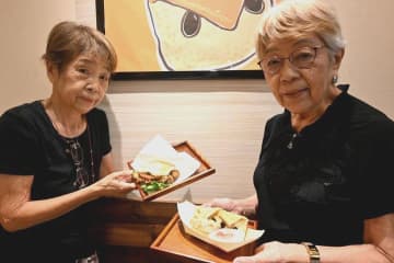 姉妹で158歳、カフェ開業　〝取手愛〟バーガーに　地元コメや食材　茨城