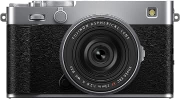 見た目はレトロ、性能は最新のミラーレスカメラ「FUJIFILM X-E5」が8/28発売