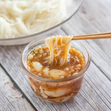 【そうめんが秒で消えます】「一口でハマったわ」いつものめんつゆに入れるだけ！悪魔風めんつゆの作り方