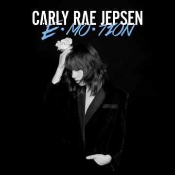 カーリー・レイ・ジェプセン、自身の大ヒット・アルバム『Emotion』10周年記念エディションのリリース決定