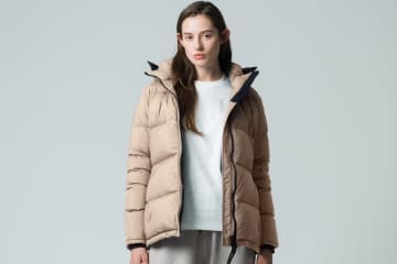 カナダグース“撥水性×耐久性”ダウンパーカー、シルエットを変えられるドローコード付き