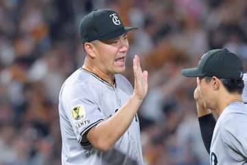 巨人勝利直後…ベンチの“光景”が「エモすぎる」　待望の瞬間にX注目「この関係好き」