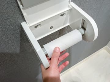 家族よ…なぜだ!? トイレットペーパーを替えない人たち問題