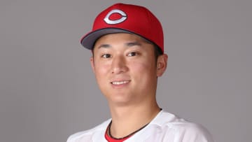 【広島】ドラ1ルーキー・佐々木泰のうれしい初打点は先制タイムリー　1塁に到達するとホッとした表情を浮かべる