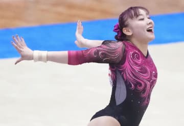 宮田笙子が2冠、角皆友晴は欠場　全日本学生体操