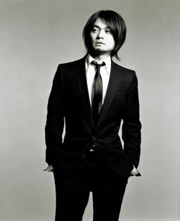堀込泰行ソロプロジェクト「馬の骨」がデビュー20周年。新曲を含む初のベストアルバムと7inchアナログが発売決定