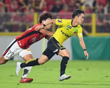 ０－２から４－２。柏がホームで浦和に劇的な逆転勝利！ 瀬川、細谷、小西、久保。後半だけで圧巻４発！