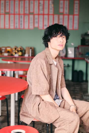 大橋ちっぽけ、自身初のアコースティックEP『Youth』リリース　東阪ワンマンツアー開催も