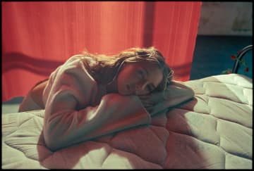 ケンジー、 約1年ぶりの新曲となるドリーミーなサマーソング「tan lines」をリリース！