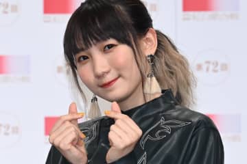 「めちゃめちゃギャルになってる」YOASOBI・ikura　“ゴリゴリタトゥー”全開の相方・Ayaseの隣で見せた“激変”姿にファン騒然