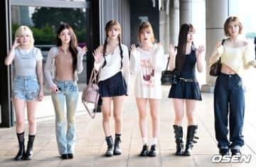 【PHOTO】NMIXX、スケジュールのため日本へ出国…個性あふれるファッション