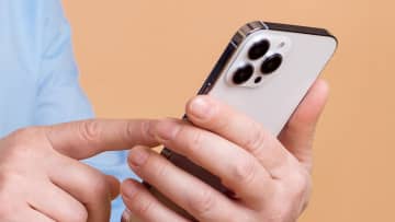 スマホの小容量な格安プランが減少傾向？安くスマホを使い続けるためのガイド