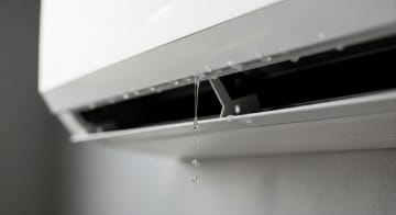 夏にエアコンで結露が発生する５つの原因…放置すると危険？今すぐ対策を