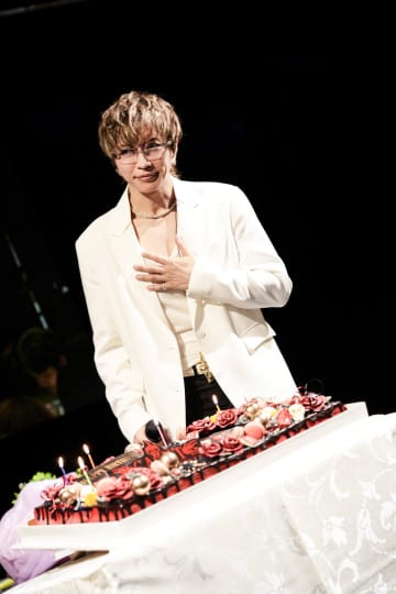 GACKT、後輩の急逝を報告。亡き後輩からの『兄貴、会いたいです。人生しんどいっす』という悲痛な叫びがあったと告白