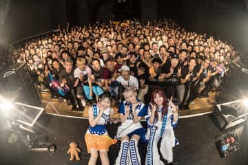次世代ガールバンド「ＴＲｉＤＥＮＴ」のメジャーデビュー決定！ 目標は東京ドーム公演