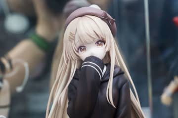 今すぐ自宅にお迎えしたい！「お隣の天使様にいつの間にか駄目人間にされていた件 TENITOL TALL 椎名真昼 Autumn ver.」【あみあみ展示撮り下ろし】DVD＆Blu-ray3巻のジャケットをフィギュア化