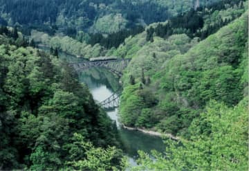 75年ぶり路面電車デビューや秘境路線の全通・ケーブルカーの日など【鉄道 何の日 今週は？】8月25日〜31日
