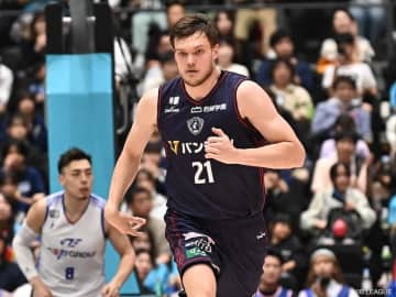 横浜ビー・コルセアーズがマイク・コッツァーの負傷を発表…左肩関節唇損傷で全治未定