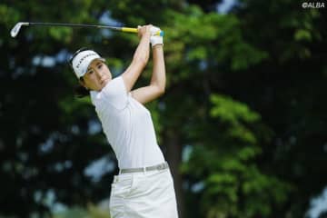 ＜速報＞13年33日ぶりVへ、木戸愛が首位T浮上　19歳ルーキーは大乱調で後退