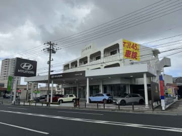 日本最南、沖縄唯一、ヒョンデ初のロードサイド型ショールームはどんなところなのか。
