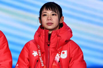 「どの髪型が好きですか??」高木菜那、雰囲気ガラリのイメチェン姿に反響！「いい感じ」「すごーくお似合い」