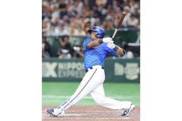 「親の顔より見た低弾道」　DeNA36歳の弾丸ライナーにX衝撃「まだこんなホームラン打てるんや」