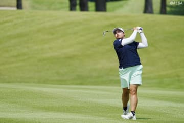 ＜中間速報＞19歳ルーキーが単独首位浮上　櫻井心那、木戸愛、桑木志帆1差追走