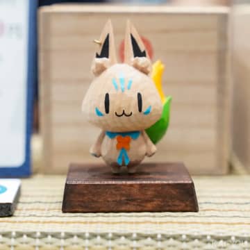 コミケで“白上フブキの木彫りの置物”を発見　工芸作家こだわりの一点モノ