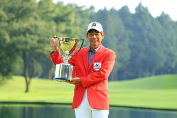 54歳の矢澤直樹がシニア初優勝　元広島・前田智徳氏はアマの部2位