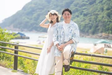 松室政哉、“ネオ昭和”アーティスト・阪田マリン主演の「渚のメイキャップ」MV公開