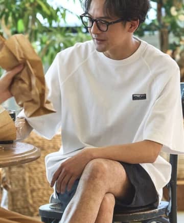 【ZOZOで990円！】人気ヘビーウェイトTシャツに「夏は少し暑い」との声も。それでも5万枚以上売れた理由とは