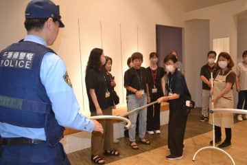 印西のイオンモールで刃物男を想定、防犯訓練　さすまたやカートで対応確認　5月には催涙スプレー噴射事件