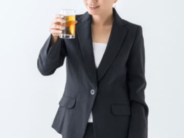はしご酒はNG！お酒を飲む時今すぐ辞めたい体を蝕む悪習慣とは？【肝臓の話】