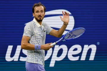 全米OPで“異常事態”　カメラマンが誤ってコート侵入→世界13位が観客煽りブーイング　7分以上中断