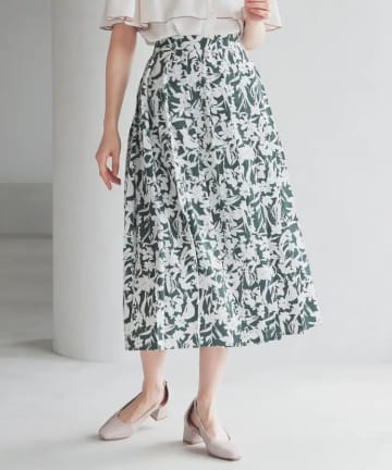 【大人のハニーズ】40・50代が垢抜ける「きれい見えスカート」