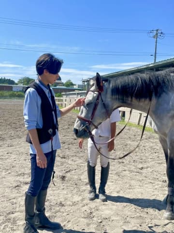 King & Prince永瀬廉「若いうちに経験できるのもすごい良い」ジョッキーを育成する乗馬学校に潜入！狭き門を目指す学生の夢と生活に迫る