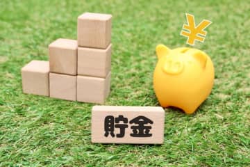 保育士×公務員の40代夫婦。退職金頼りで貯金は「300万円」しかないけど老後は安泰？“なんとなく安心層”が陥る資金ギャップとは