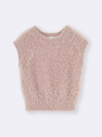 「買うなら早めに」「バズる理由わかった！」【GU】おしゃれママの「愛用トップス」