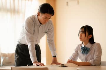 北里琉が熱演、先生と恋は罪か？：ドラマ「ぼくほし」7 話