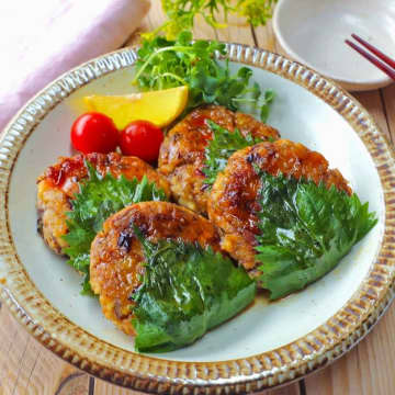 【サバ缶とはんぺんがあったらコレ】「まさかの子供が爆食い」「ご飯おかわり何杯目だろう」混ぜて焼くだけの簡単おかずレシピ