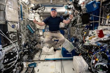NASAのマイク・フィンク飛行士、宇宙滞在400日を達成–世界では38人目