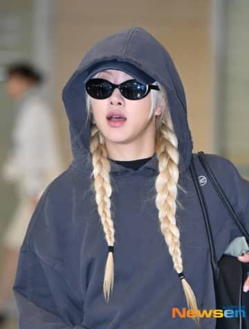 【PHOTO】BLACKPINK ロゼ、海外スケジュールを終えて帰国（動画あり）