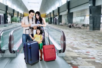 お盆のANA・JAL国内線搭乗率は平均90％ほど！ 東京から沖縄へ家族4人で12万円かかったけど、この時期なら普通？