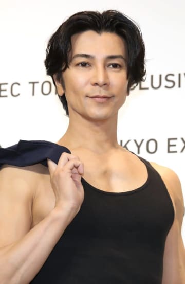 「クオリティ高過ぎ」武田真治『鬼滅の刃』猗窩座コスプレに反響「実写はもらいましたね」「すごい！！」