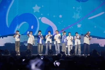 SUPER JUNIOR、20周年をファンと祝福！過去の交通事故に言及も「グループ最大の危機…苦しみがあったからこそ笑顔でいられる」