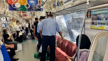 京急の窓ガラスが割れる事故　走行中に乗客からの通報受けて車両交換　割れた原因は不明