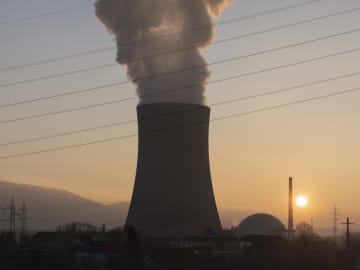 スイス・ゲスゲン原発、再稼働はさらに半年延期